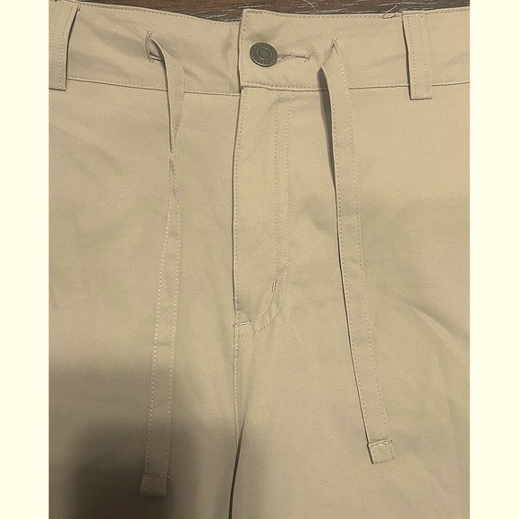 Magellan Outdoors Falcon Lake  Shorts Dark Tan Plus Size 1X (16/18) - Picture 9 of 11